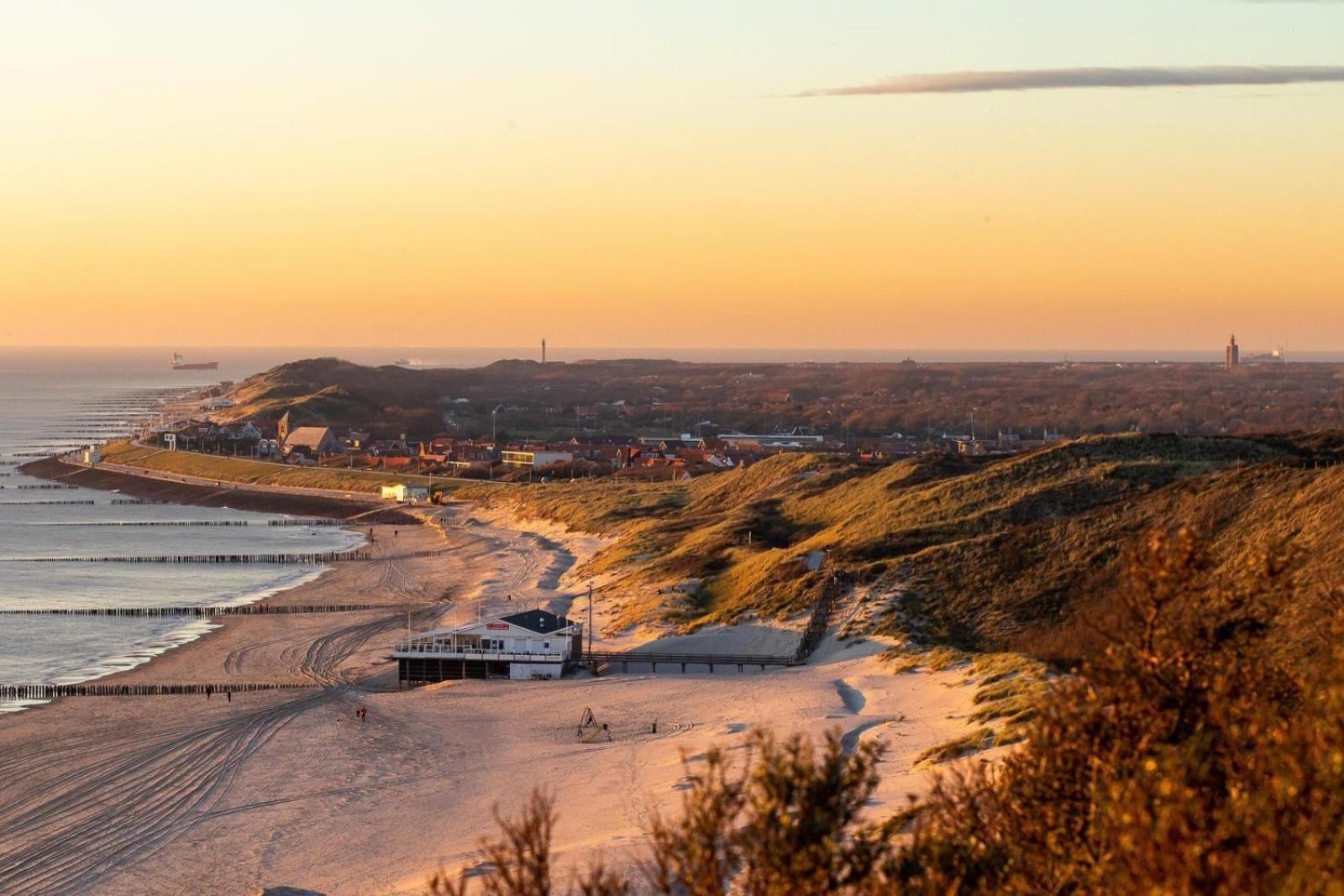Luxe Tiny House Incl Jacuzzi En Strandhuisje In Zomerseizoen Meliskerke Zewnętrze zdjęcie