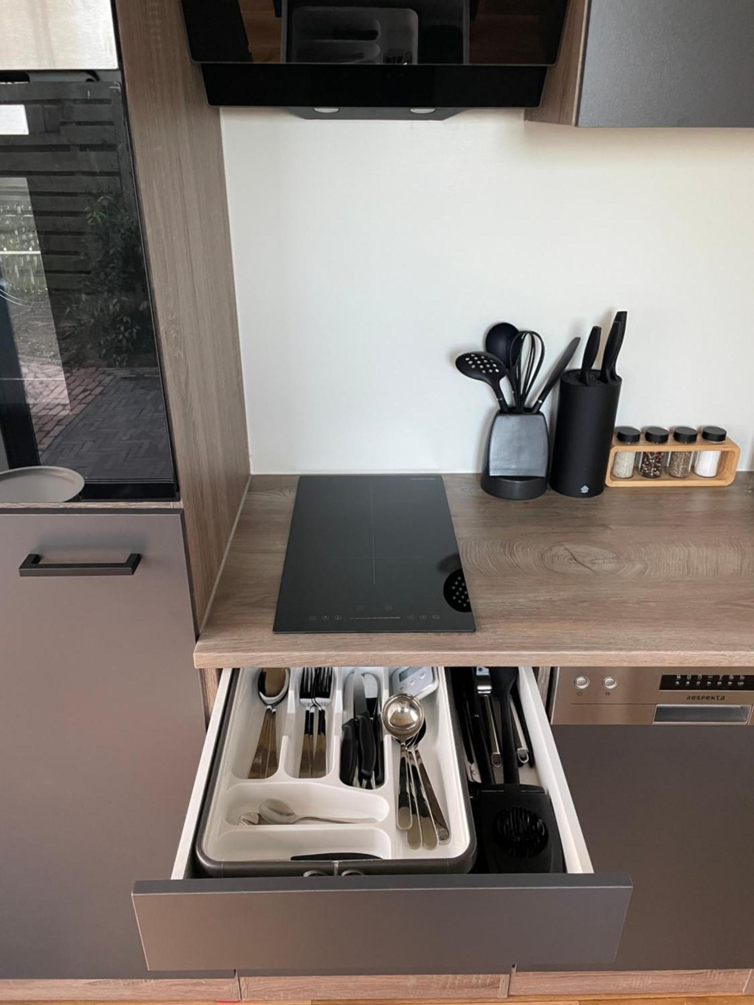 Luxe Tiny House Incl Jacuzzi En Strandhuisje In Zomerseizoen Meliskerke Zewnętrze zdjęcie