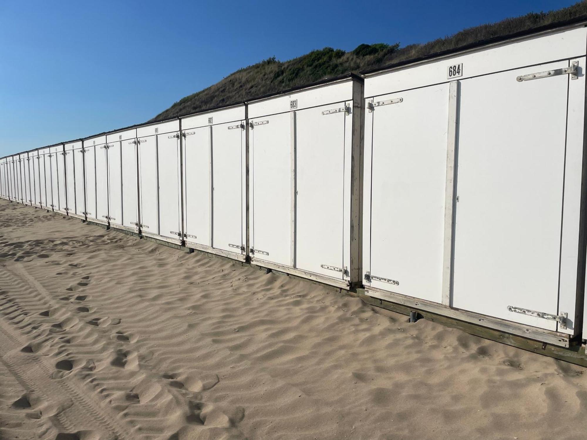 Luxe Tiny House Incl Jacuzzi En Strandhuisje In Zomerseizoen Meliskerke Zewnętrze zdjęcie